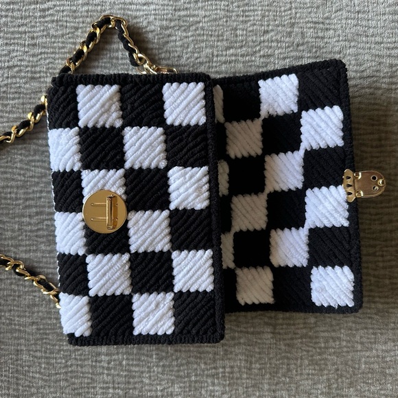 Handmade Plush Yarn Bag – Black & White Checkerboard - Picture 3 of 10